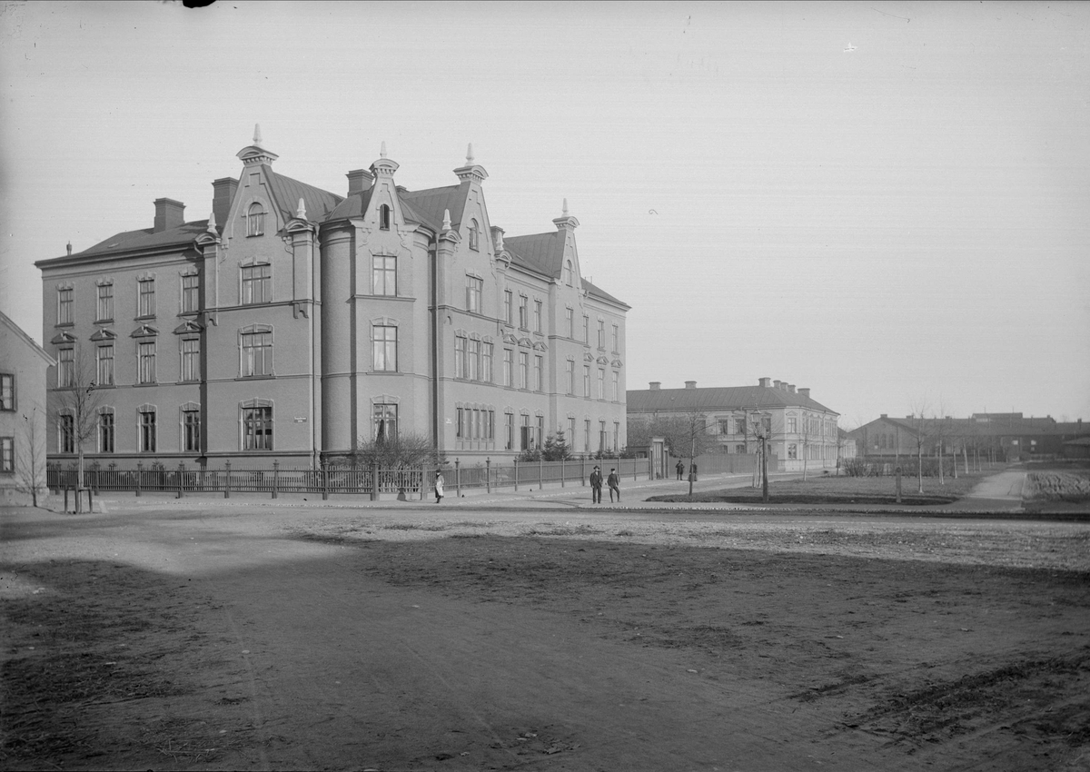 Alfred Dahlgren, Samariterhemmet i korsningen Dragarbrunnsgatan - Hamnesplanaden, Kungsängen, Uppsala 1901 - 1902