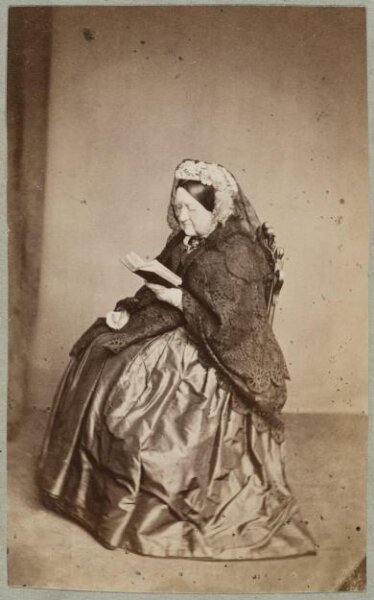 Unknown, Carte-de-visite photographs (480). Four photographs  are dry-mounted to each sheet (120).