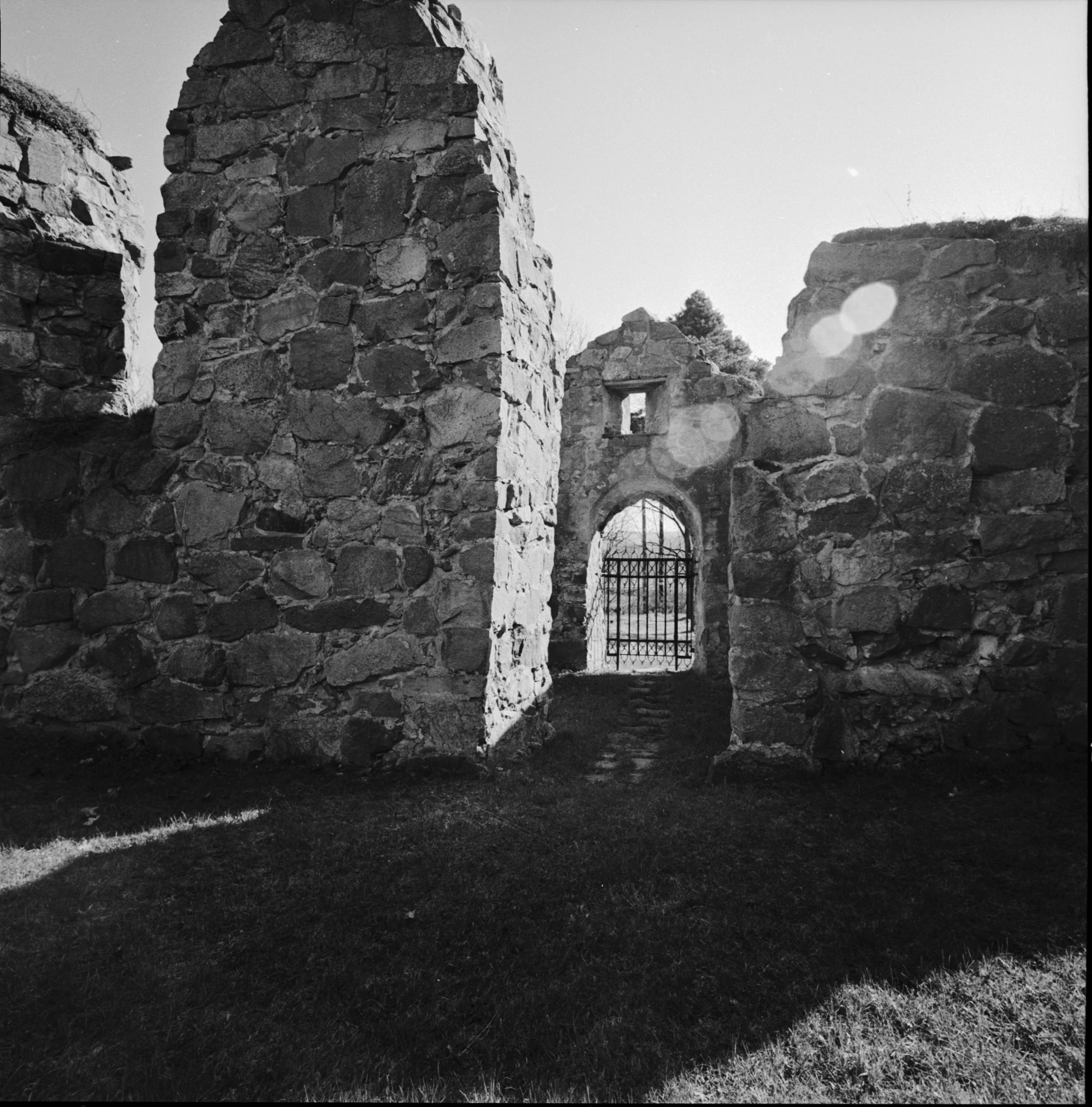 Sören Hallgren, Mariefred, Kärnbo kyrkoruin