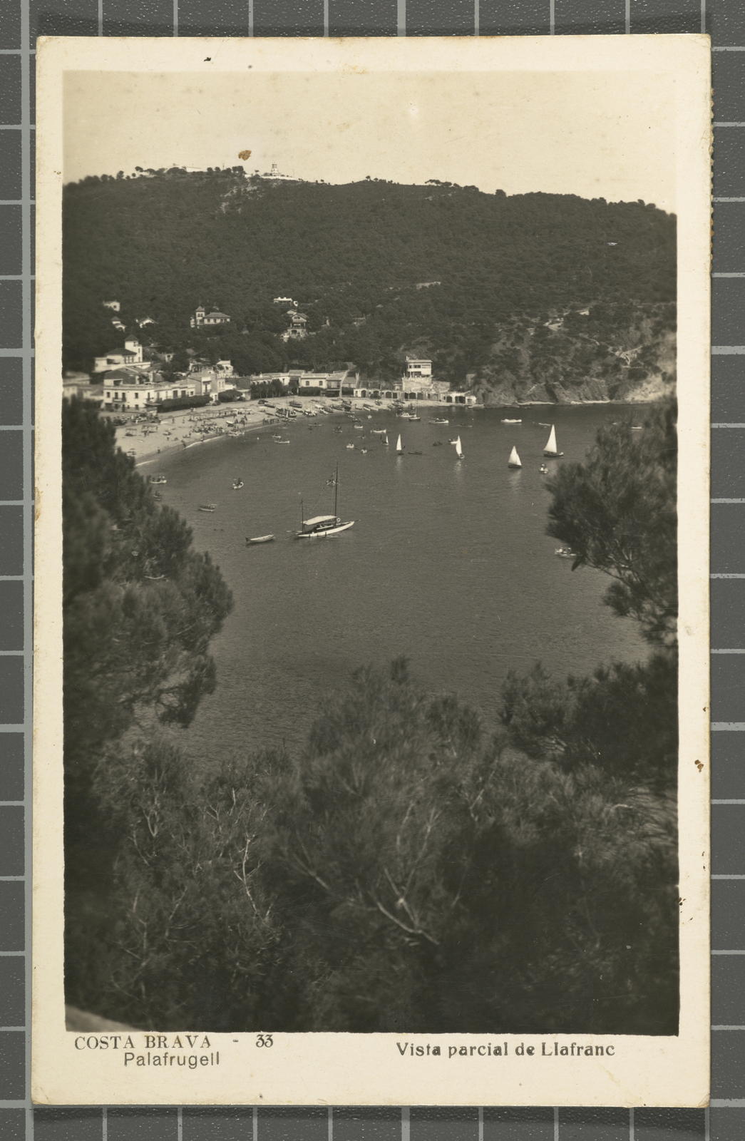 Desconegut, Costa Brava - 33 Palafrugell. Partial view of Llafranc
