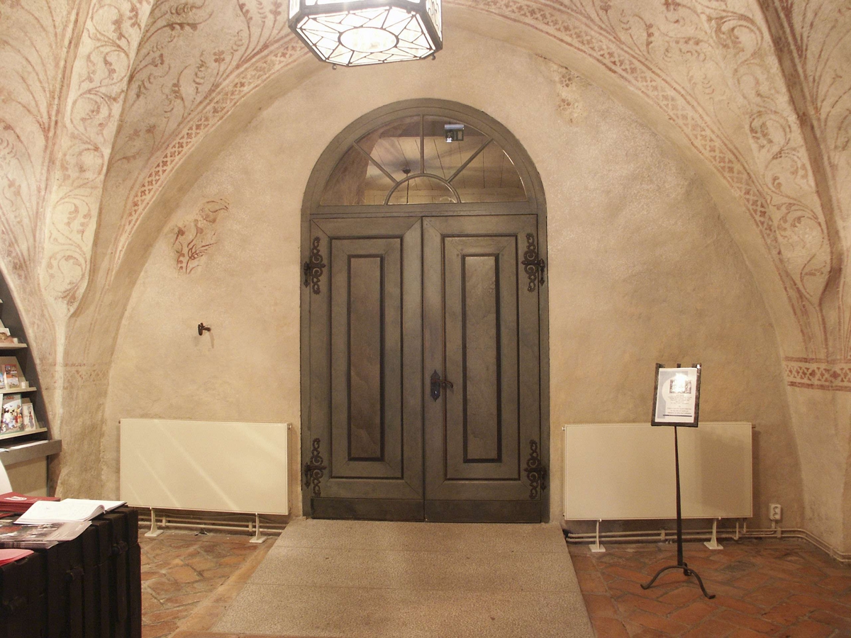 Johan Dellbeck, Vapenhuset i Gamla Uppsala kyrka, Uppland 2006