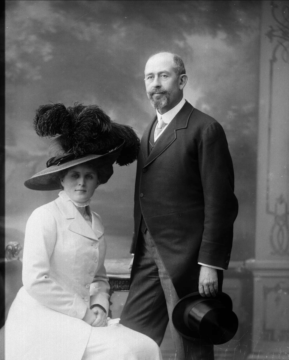 Gustav Borgen, Portrett, Mads Wiel (1861-1929) med ektefelle Magdalene Elenore Lorange (1878-1962).