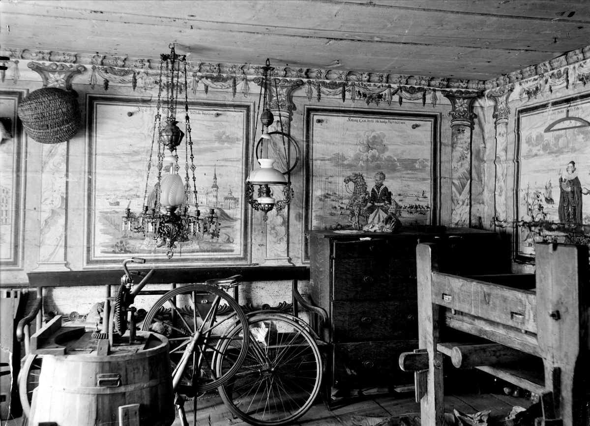 Paul Sandberg, Salen in Bärby hut, now in the open-air museum Disagården, in the original place in Bärby, Östervåla parish, Uppland