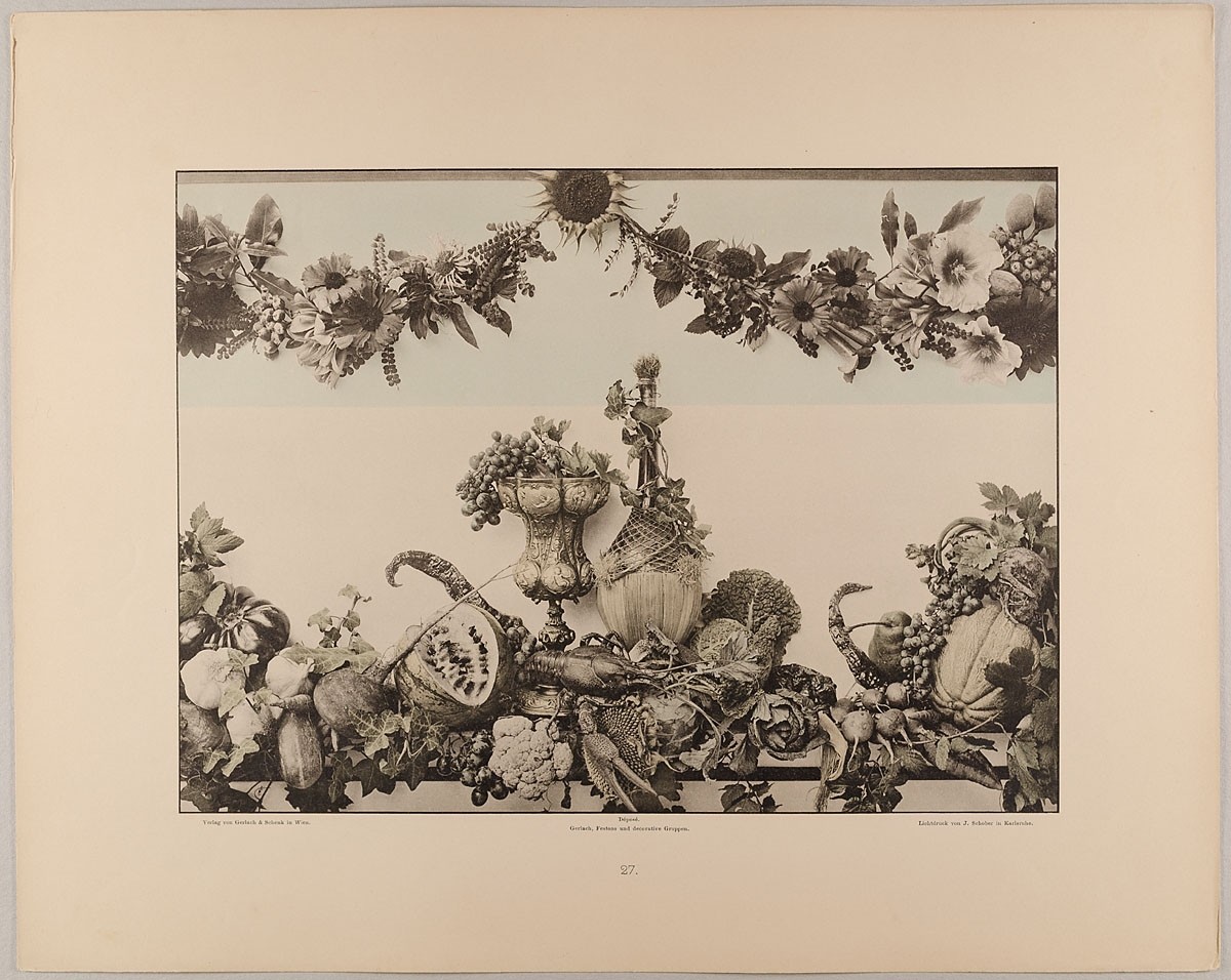 Martin Gerlach, 27. Festons und Stillleben aus Sonnenblumen, Malven, Lilien, Gemüse, Paradiesapfel, Melonen, Rettige, Paprika, Krebs, Pokal, Wein, Flasche, Epheu etc.