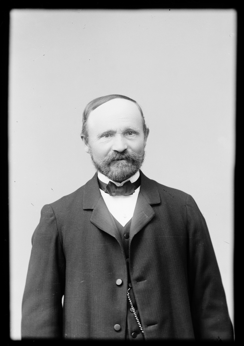 Skötsner-Edhlund, Ateljéporträtt - Eriksson från Östhammar, Uppland