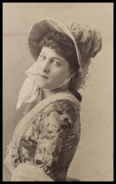London Stereoscopic and Photographic Company, Guy Little Theatrical Photograph