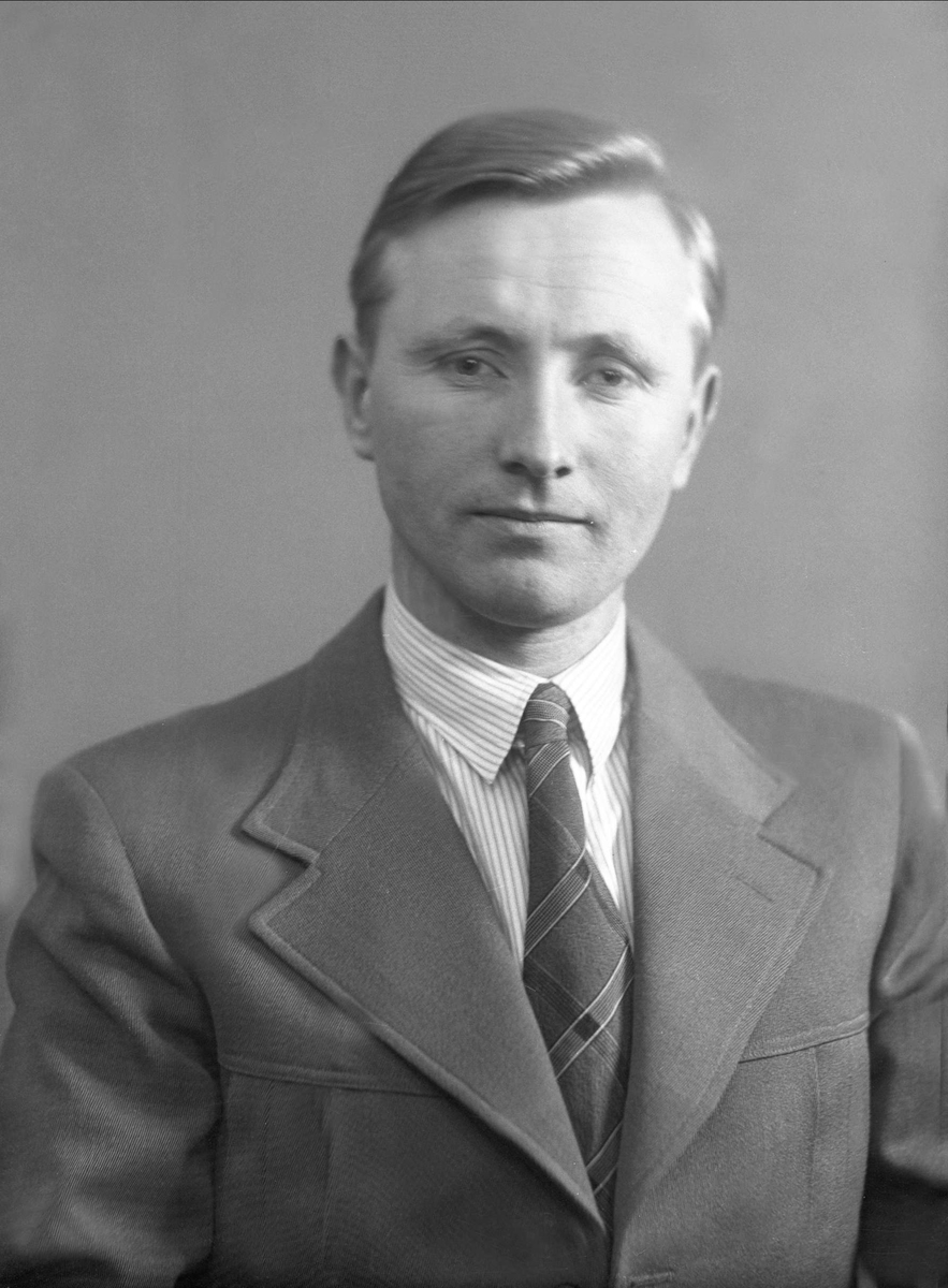 Gustav Borgen, NFB.53475