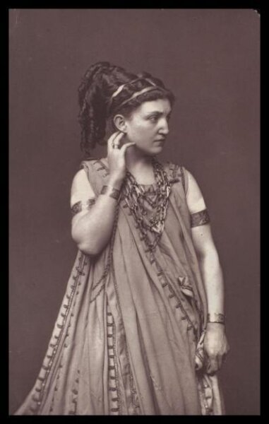 London Stereoscopic and Photographic Company, Guy Little Theatrical Photograph