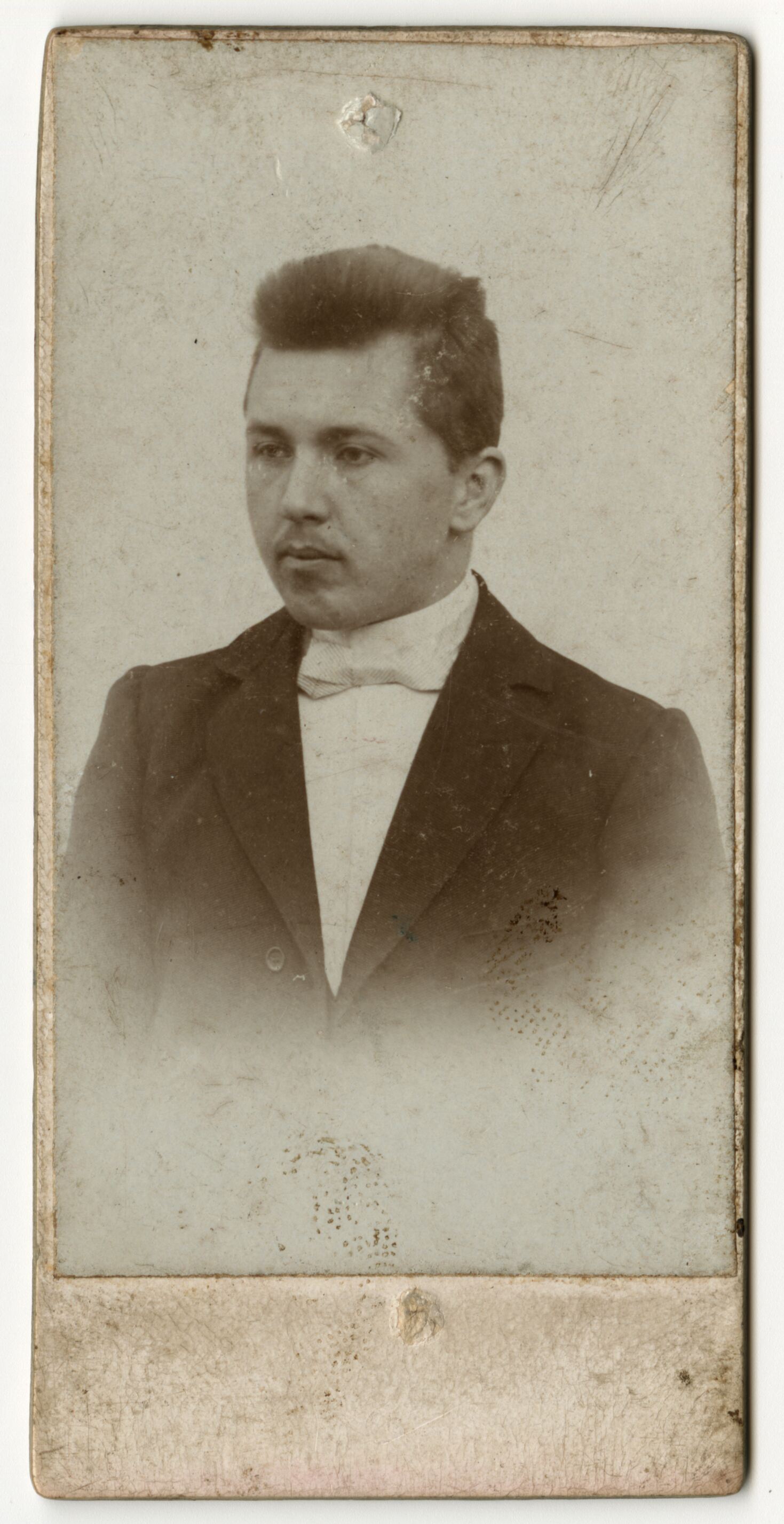Nežinomas autorius, Knygnešys bei daraktorius Leonardas Daukša