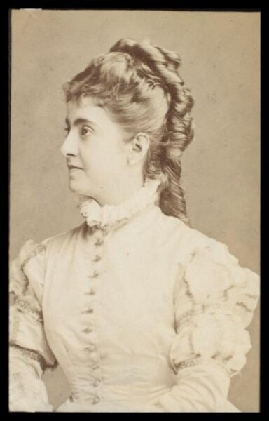 London Stereoscopic and Photographic Company, Guy Little Theatrical Photograph