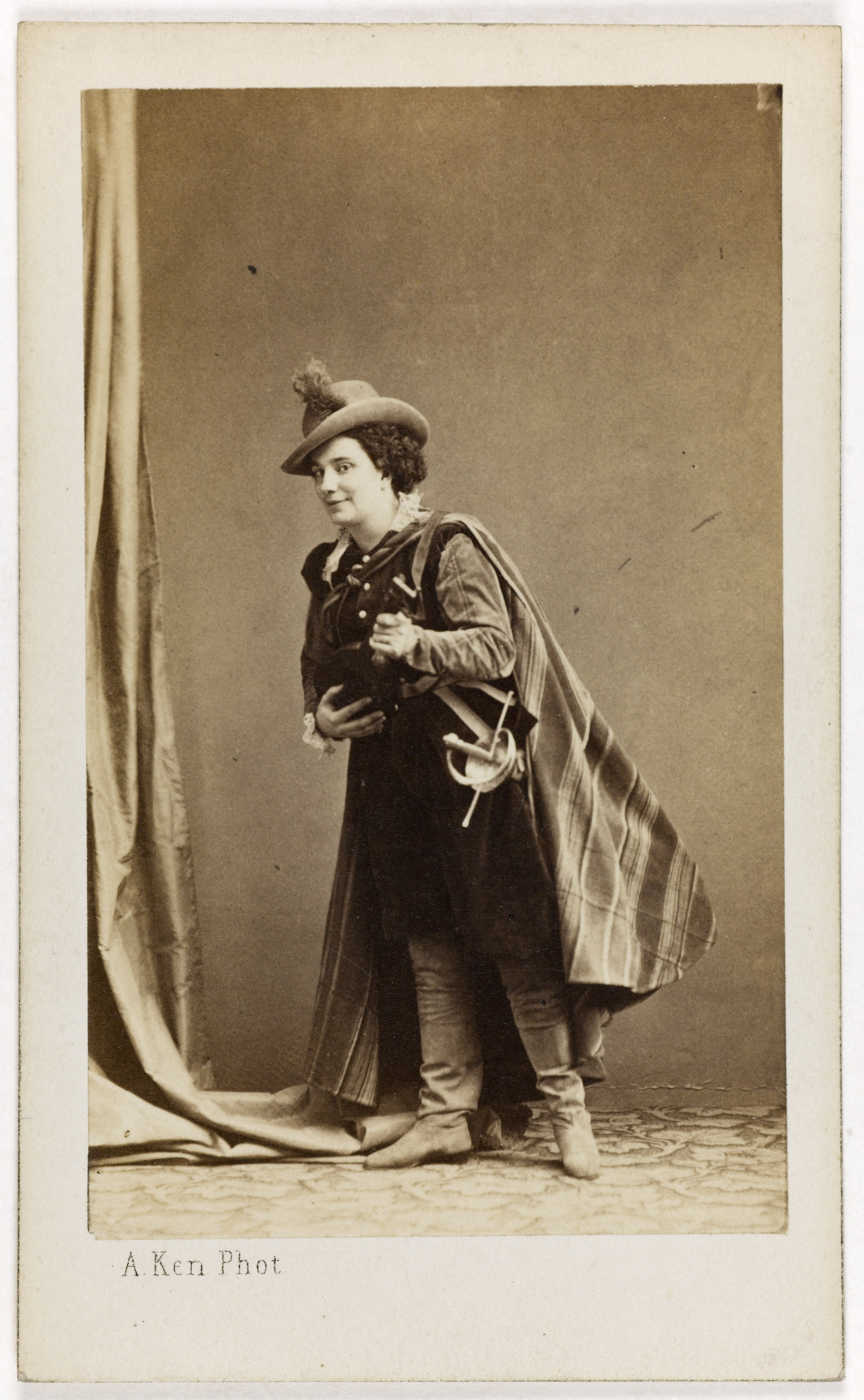 Alexandre Ken, Portrait de Delphine Ugalde (1829-1910), (née Gabrielle Delphine Elisabeth Beaucé, épouse Ugalde, puis Varcollier), chanteuse lyrique, directrice de théâtre