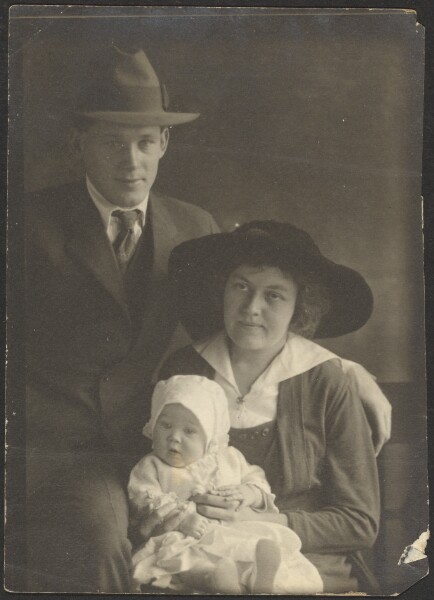 Louis Fleckenstein, [Family Portrait]