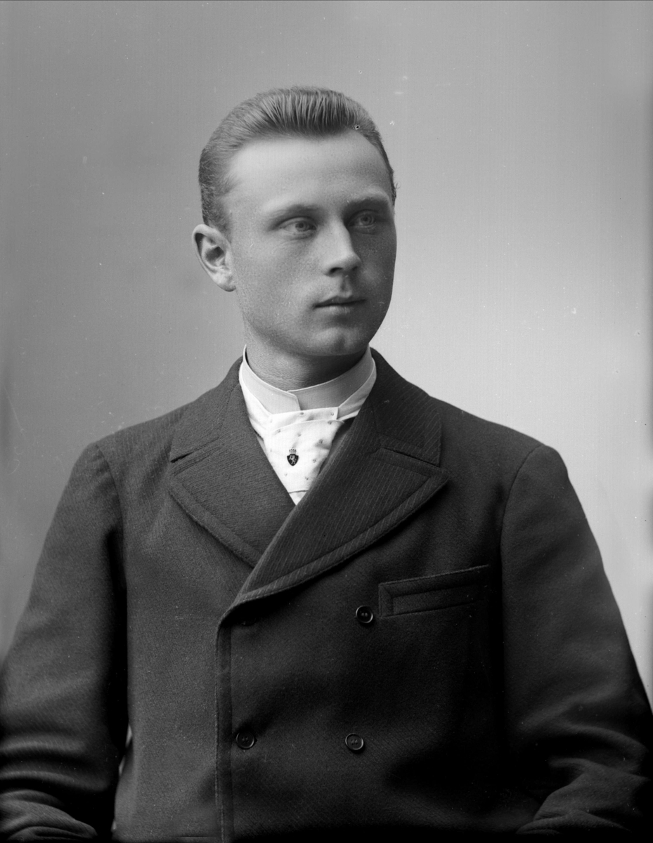 Gustav Borgen, NFB.09744