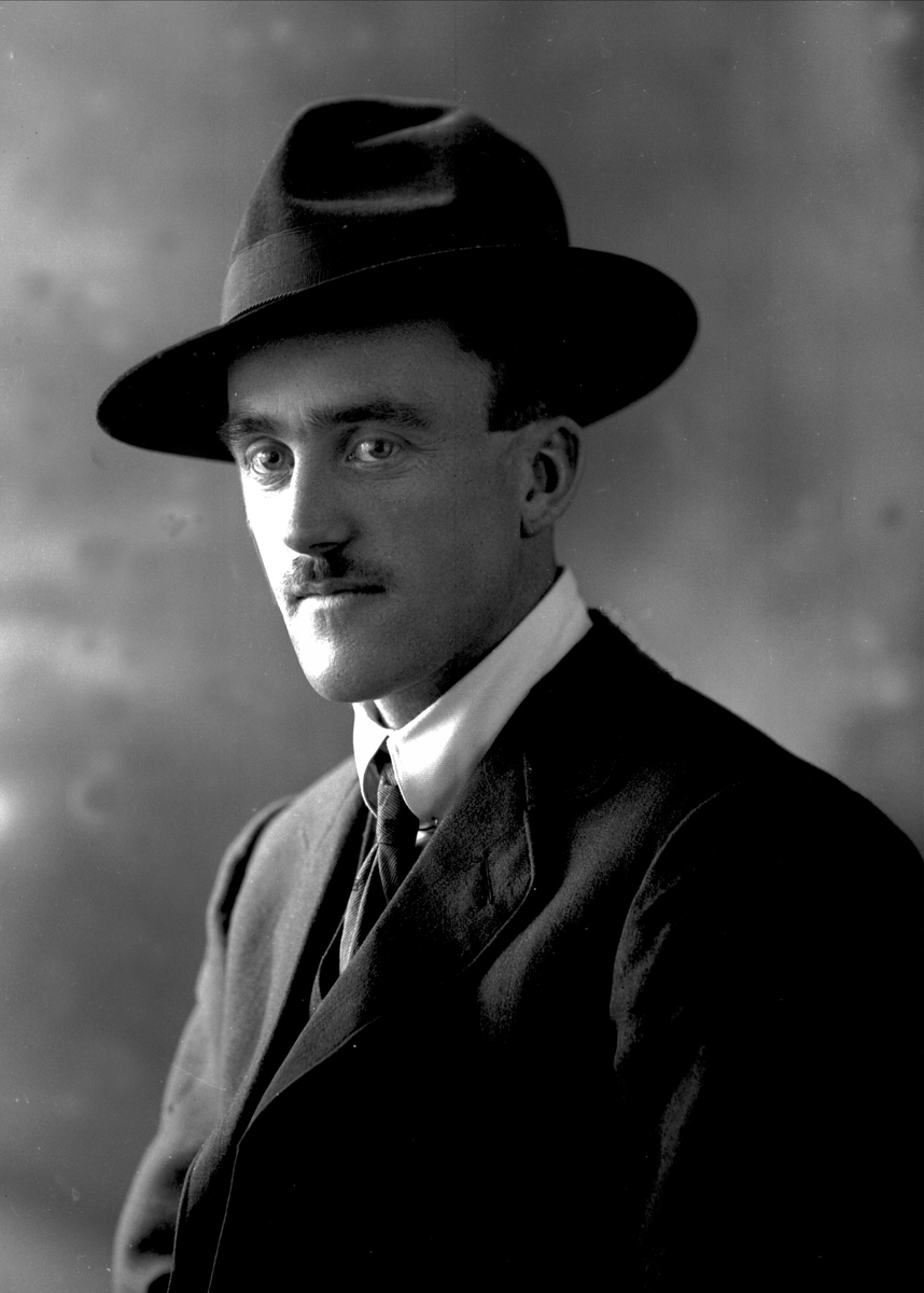 Gustav Borgen, NFB.28765