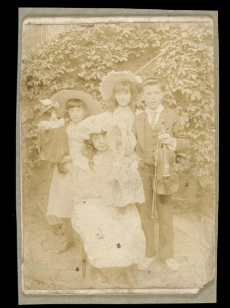 Unknown, Photograph