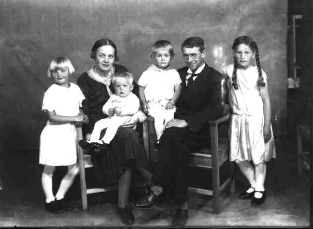 Per K. Lien, Familien Dr. Faye