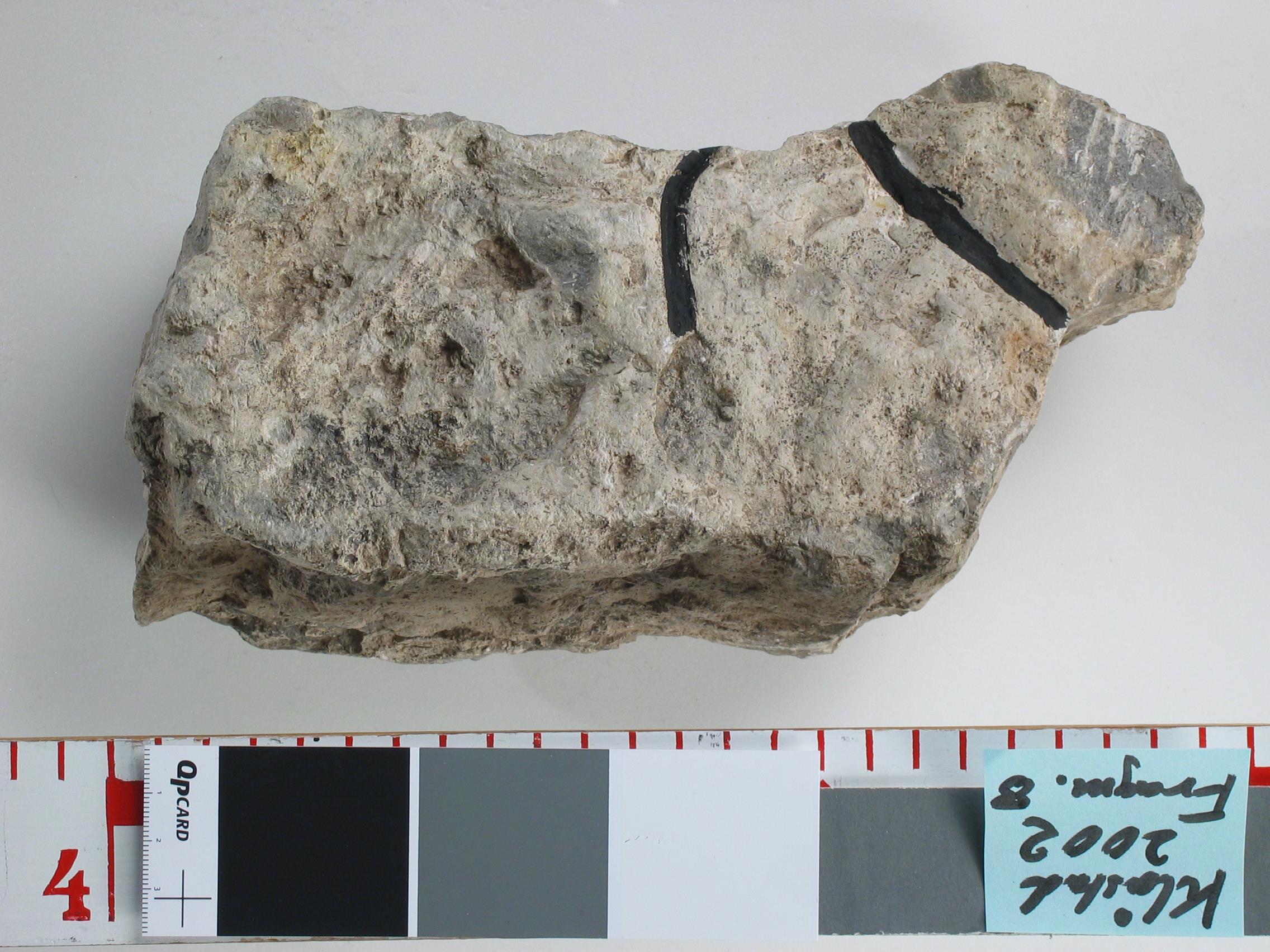 Bengt A Lundberg, ÖgNf2001 Klosterstad stenfragment
