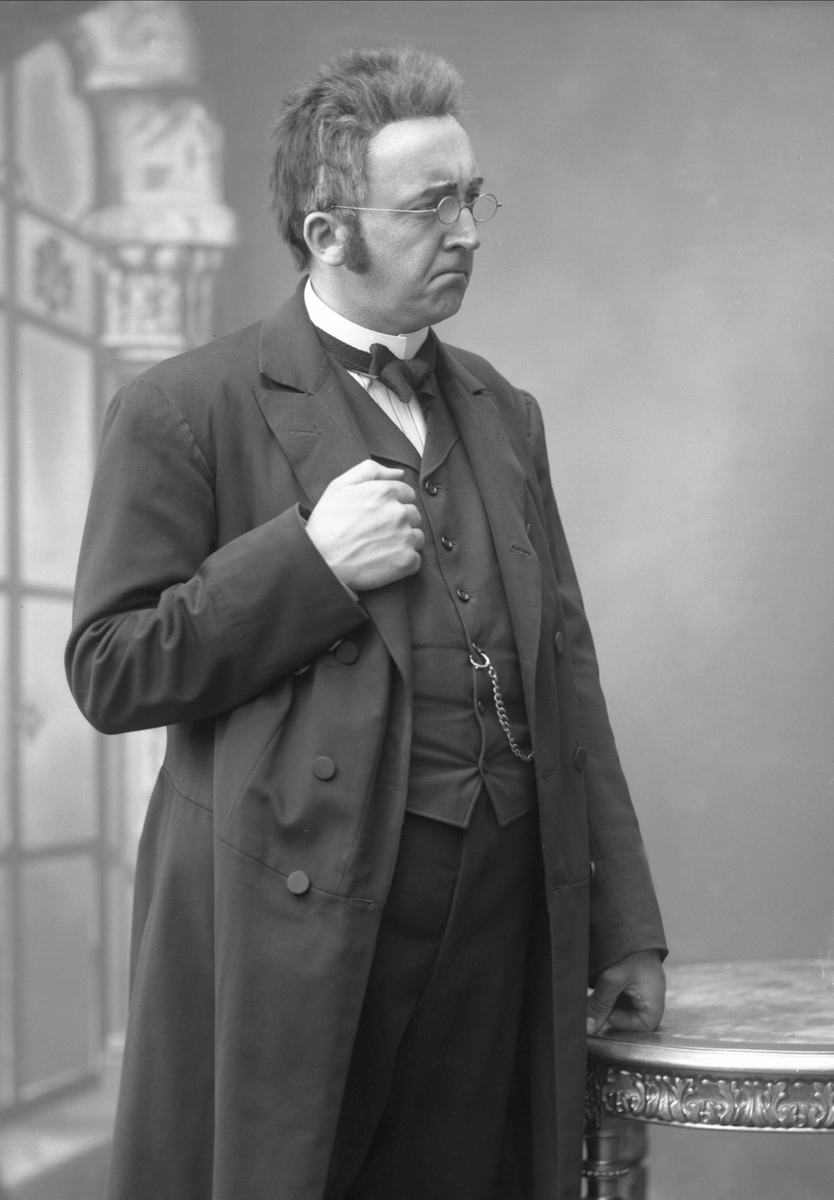 Gustav Borgen, Portrett, skuespiller Stormoen som Rektor Kroll i Rosmersholm.