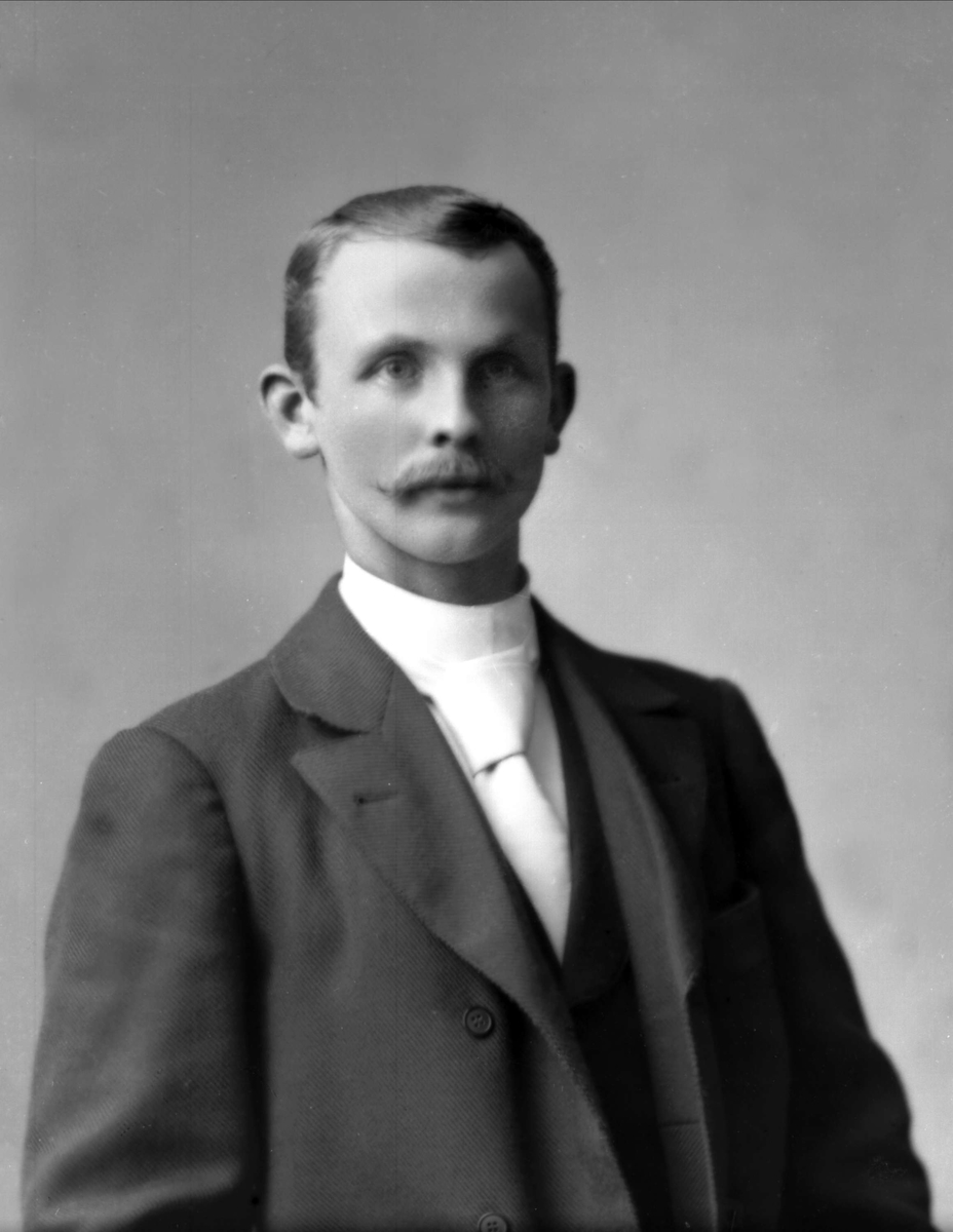 Gustav Borgen, NFB.26245