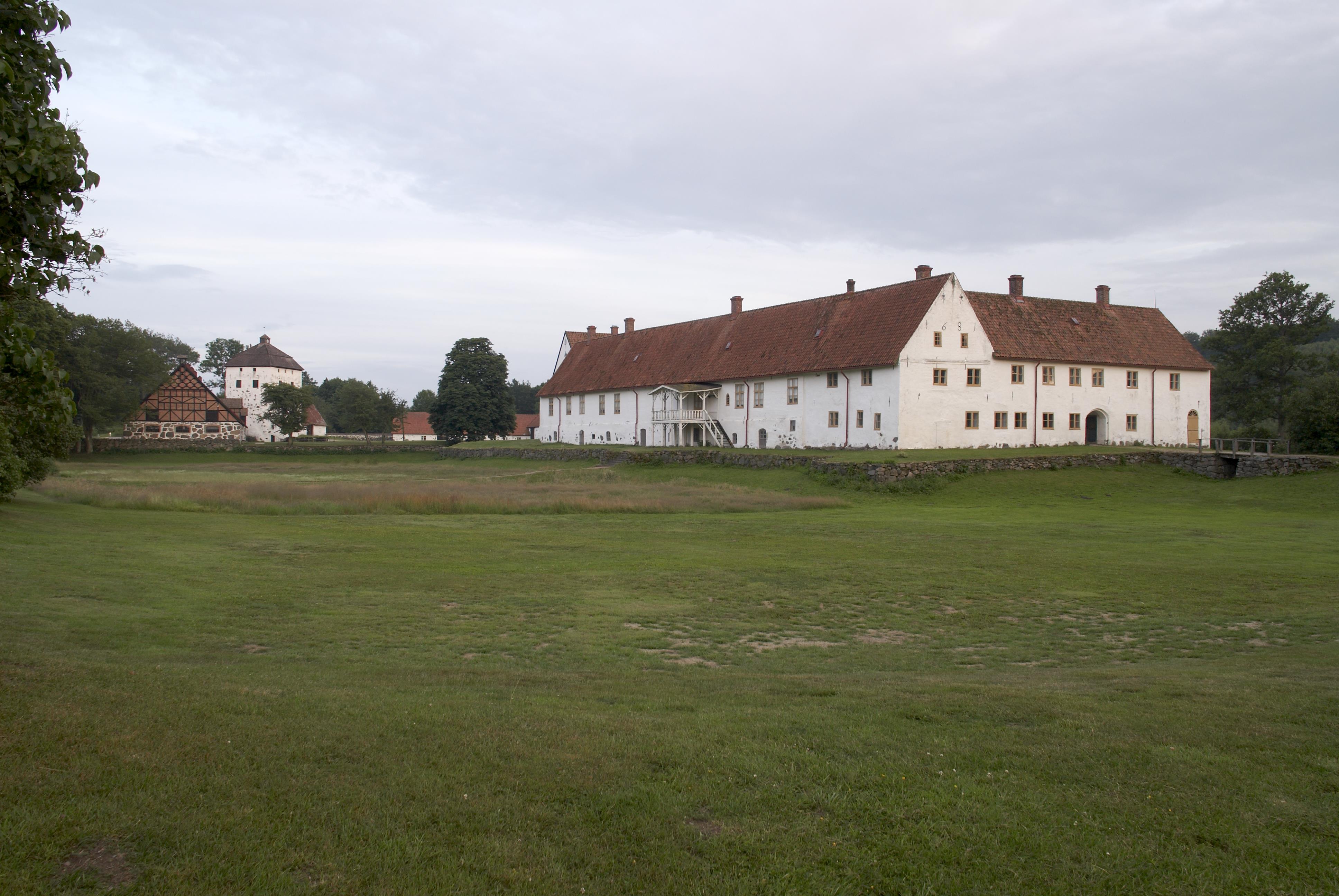 Bengt A Lundberg, Hovdala slott
