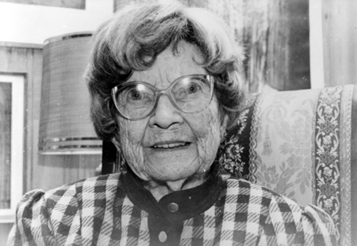 Anno Domkirkeodden, INGER LOUISE ABRAHAMSEN, JOURNALIST I HAMAR STIFTSTIDENDE. INSTRUKTØR I FRAMTEATERET. FIKK HAMARPRISEN 1992. .