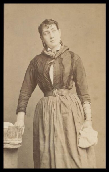 London Stereoscopic and Photographic Company, Guy Little Theatrical Photograph