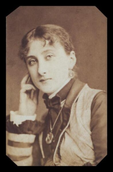 London Stereoscopic and Photographic Company, Guy Little Theatrical Photograph
