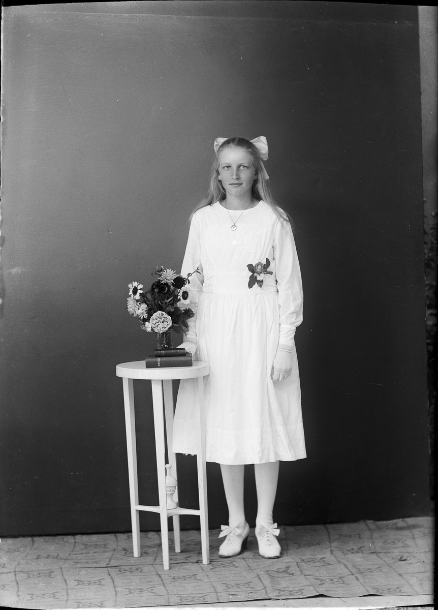 Skötsner-Edhlund, Hilda Andersson från Annö, Valö socken, Uppland 1922