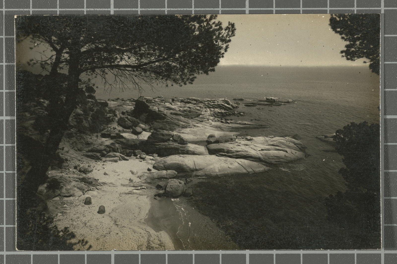 Ricard Mur Dargallo, Nº125. Sant Feliu de Guixols. De S. Feliu a Palamós. Cala del Mal Pas y rocas Planas