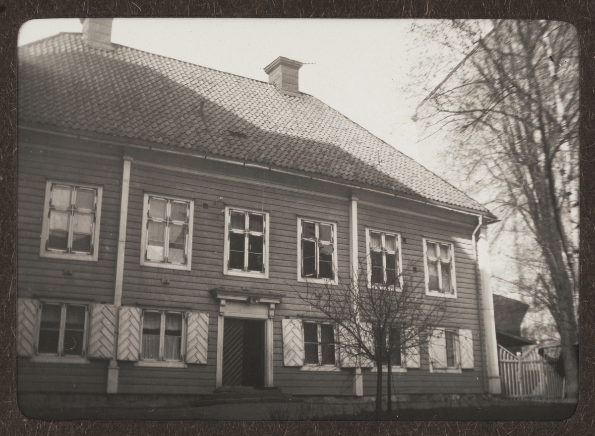 August Fredrik Schagerström, “Upsala. Kraemerska the House on the West Å”," Uppsala 1924