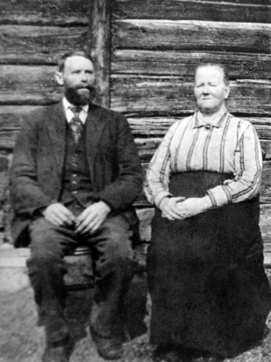 Anno Domkirkeodden, Ole Gulbrandsen Hagen F.1874, Inegebord Amunsdatter F. 1860, Snekkerhagen, Brenden, Ringsaker.