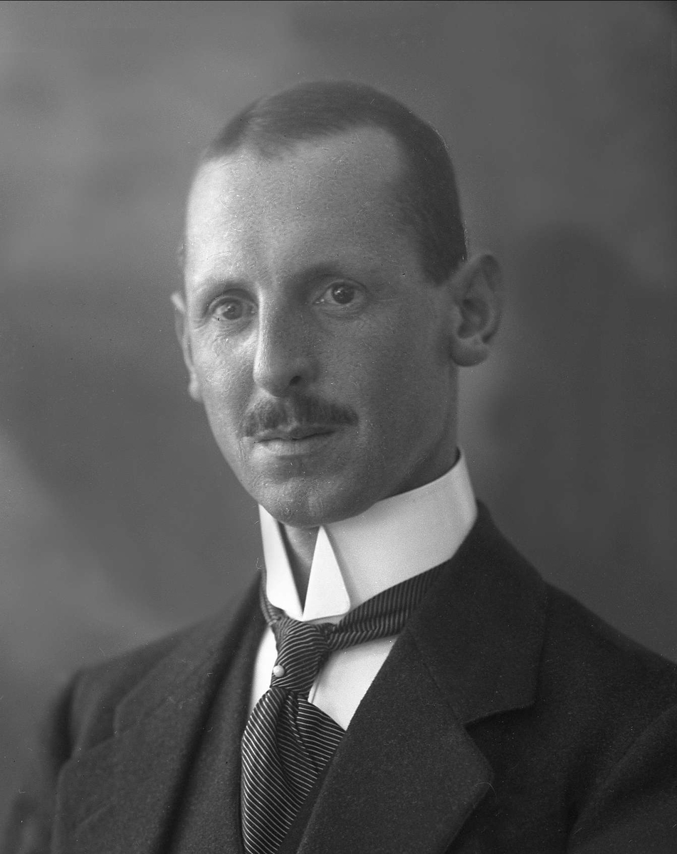 Gustav Borgen, NFB.44804