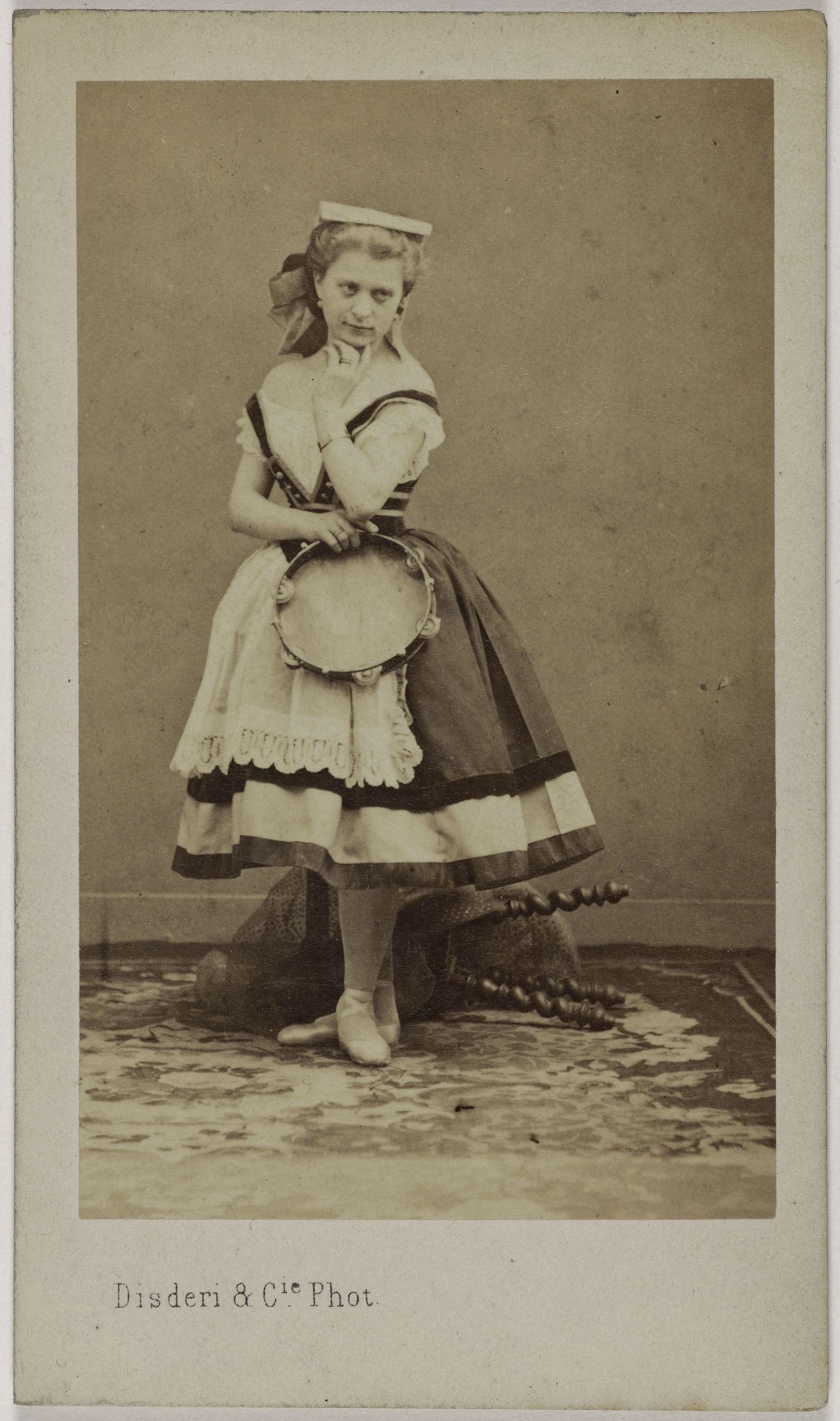 Disderi & Cie, Portrait de Cretin (danseuse à l'Opéra)