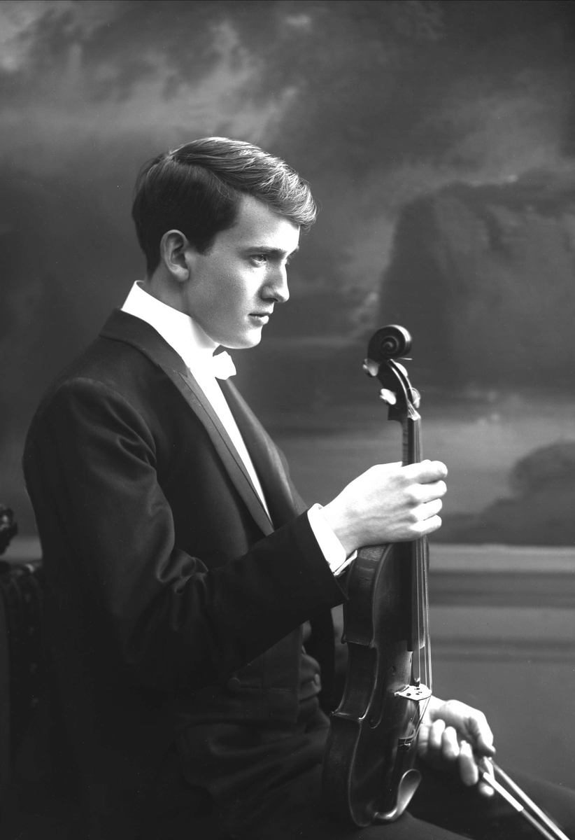 Gustav Borgen, NFB.42470