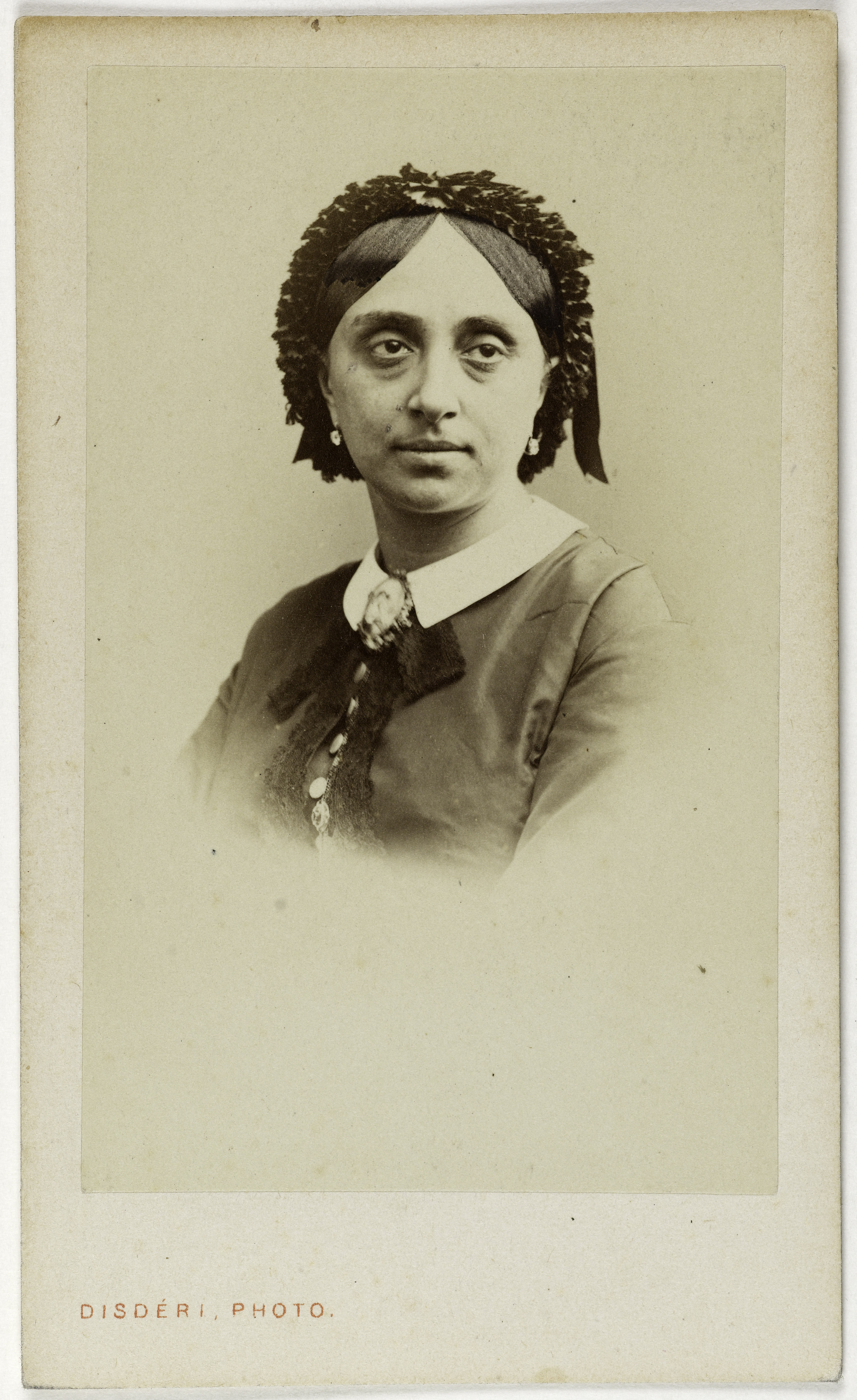 André-Adolphe-Eugène Disdéri, Portrait de Lagrua Emma, (chanteuse)