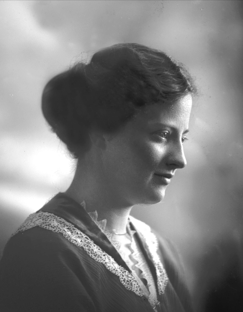 Gustav Borgen, Portrett av Ragnhild Steineger, født Fuglesang.