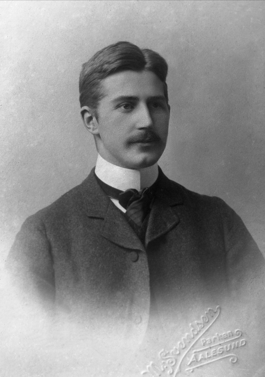 Gustav Borgen, NFB.40384