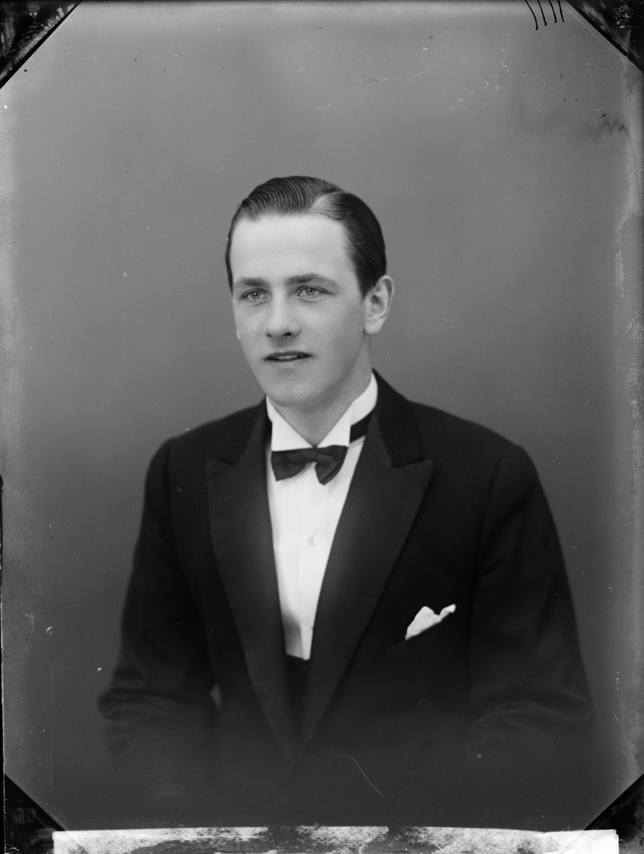 Skötsner-Edhlund, Ateljéporträtt - Birger Holmberg från Skäfthammar, Uppland