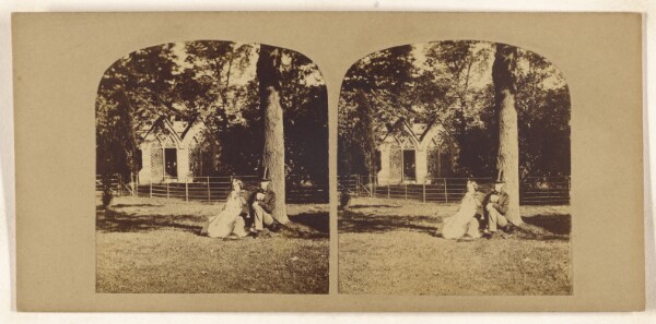 Unknown, [Man with top hat seated with a woman on lawn under a tree]