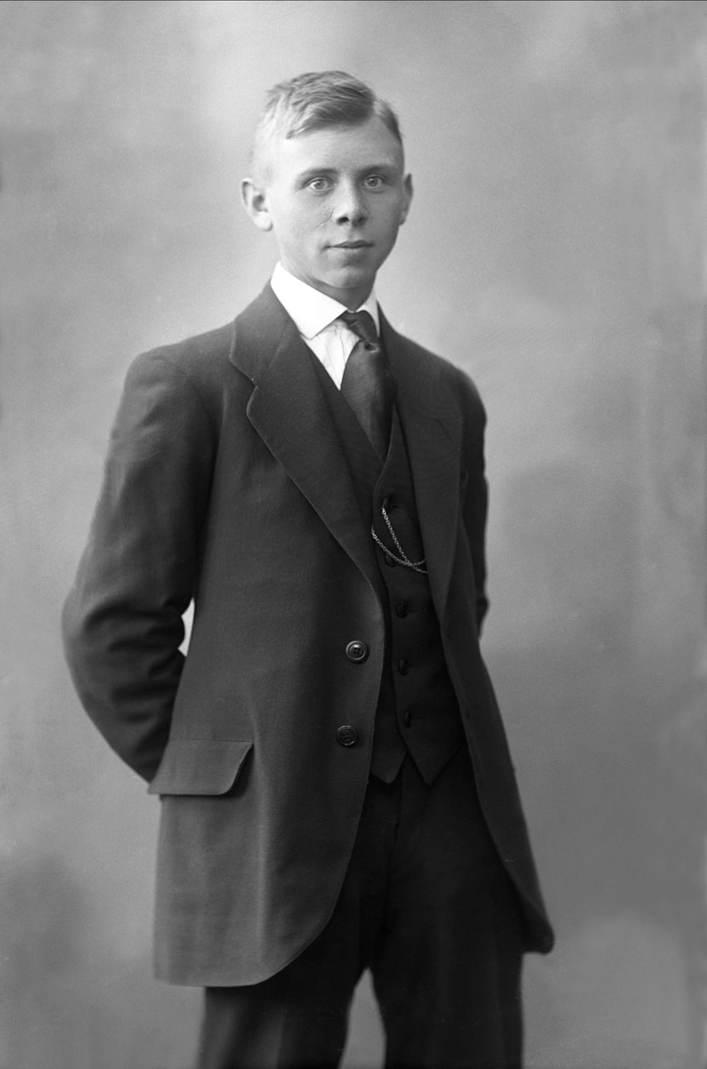 Gustav Borgen, NFB.47389