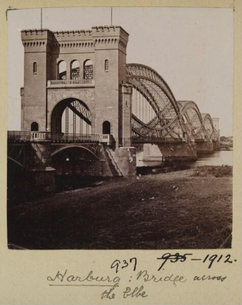 Unknown, Photograph
