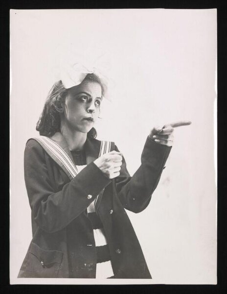 Unknown, Parade