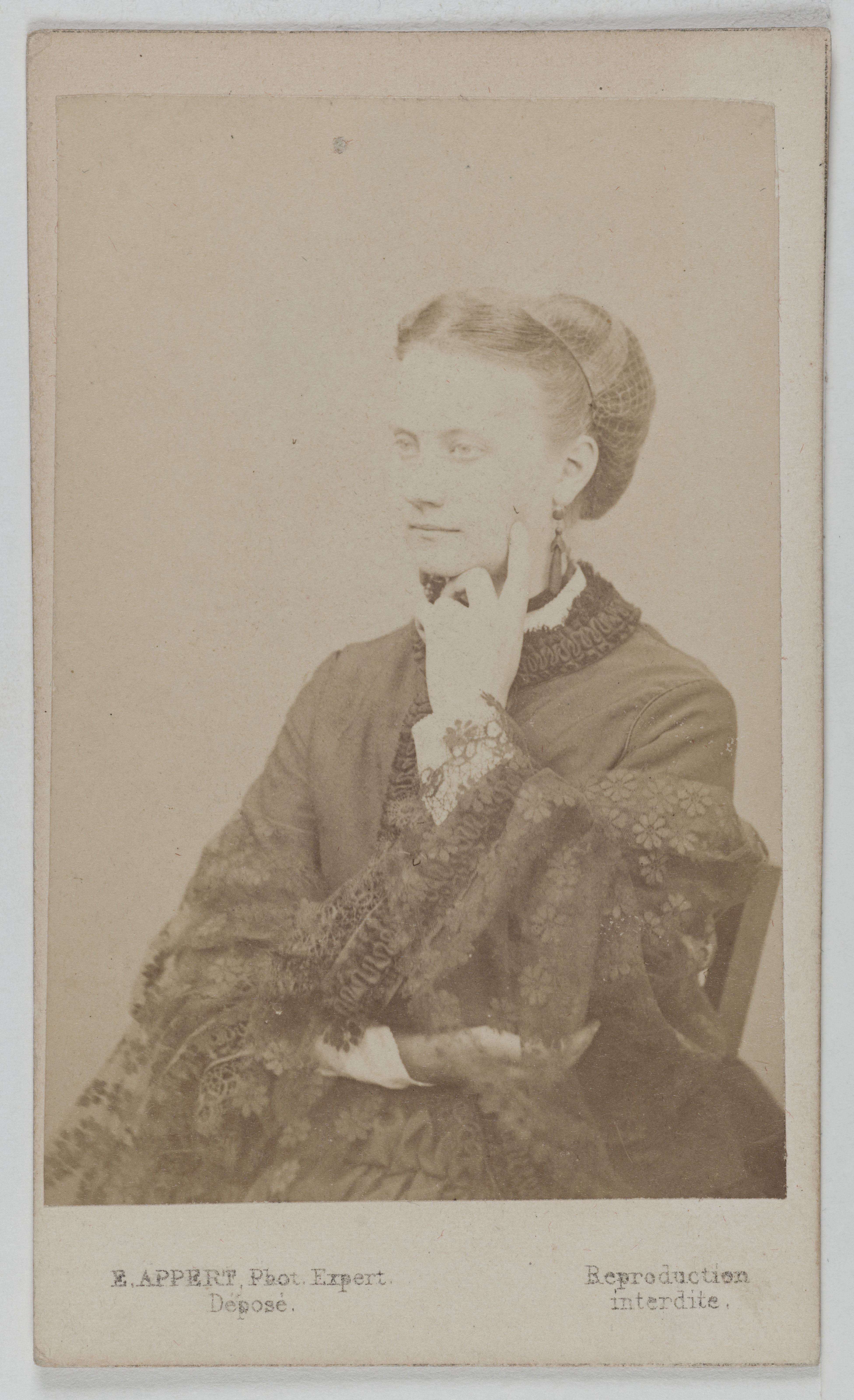 Ernest Charles Appert, Portrait de Mme Marie Leroy (a pris part à la Commune)