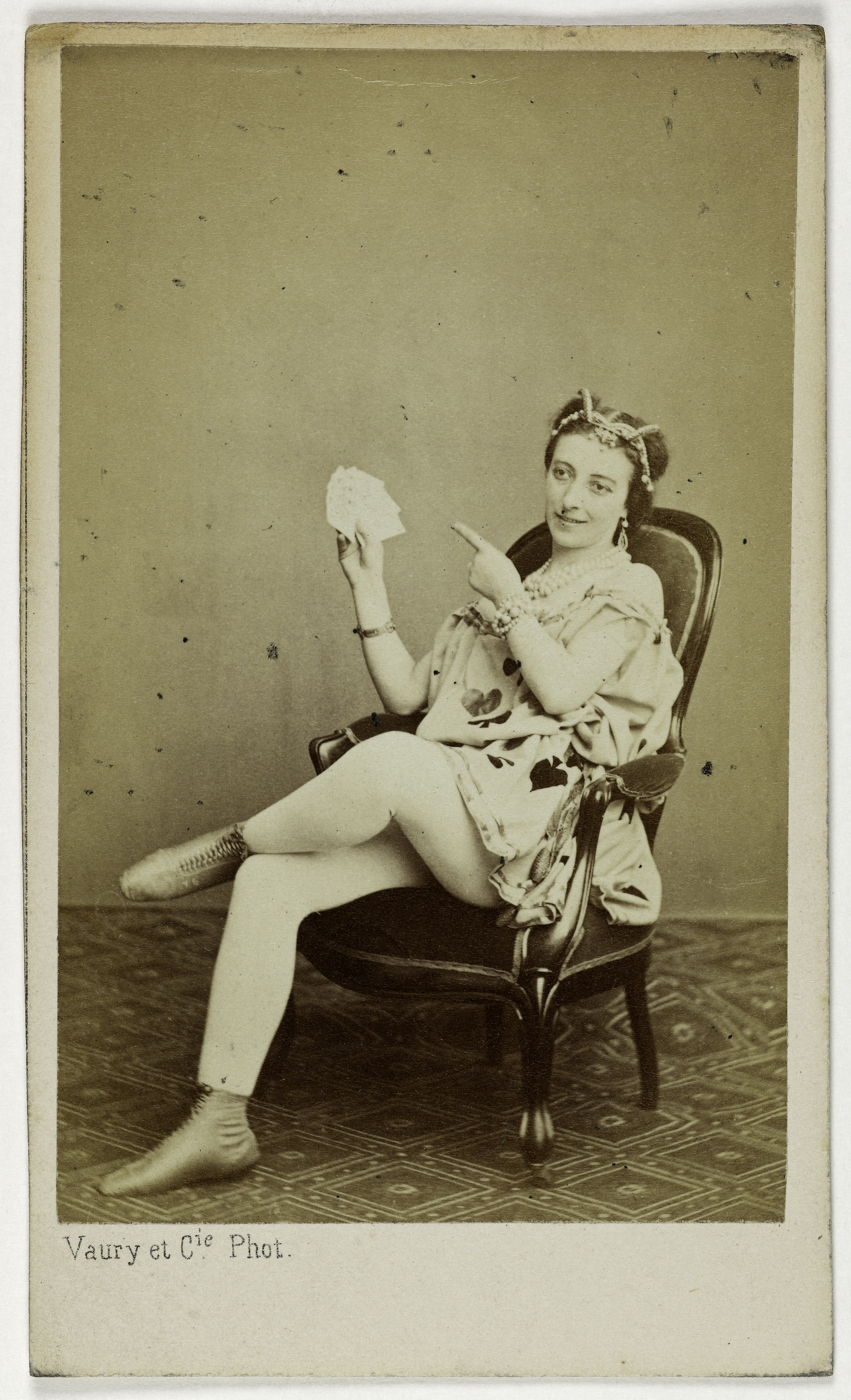 Vaury et Cie, Portrait de Guérard Clémence, (actrice)