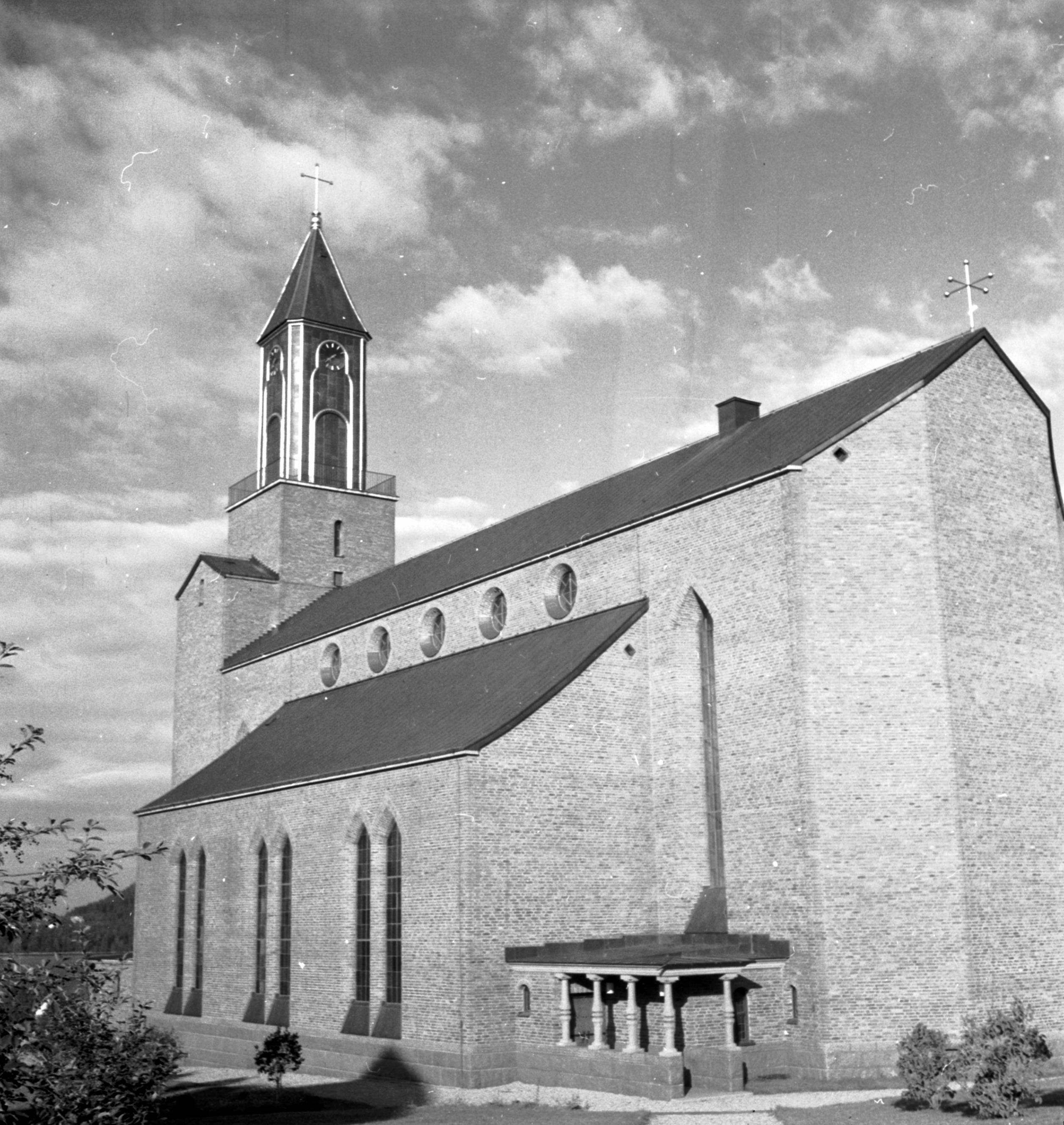 Iwar Anderson, Östersund, Stora kyrkan
