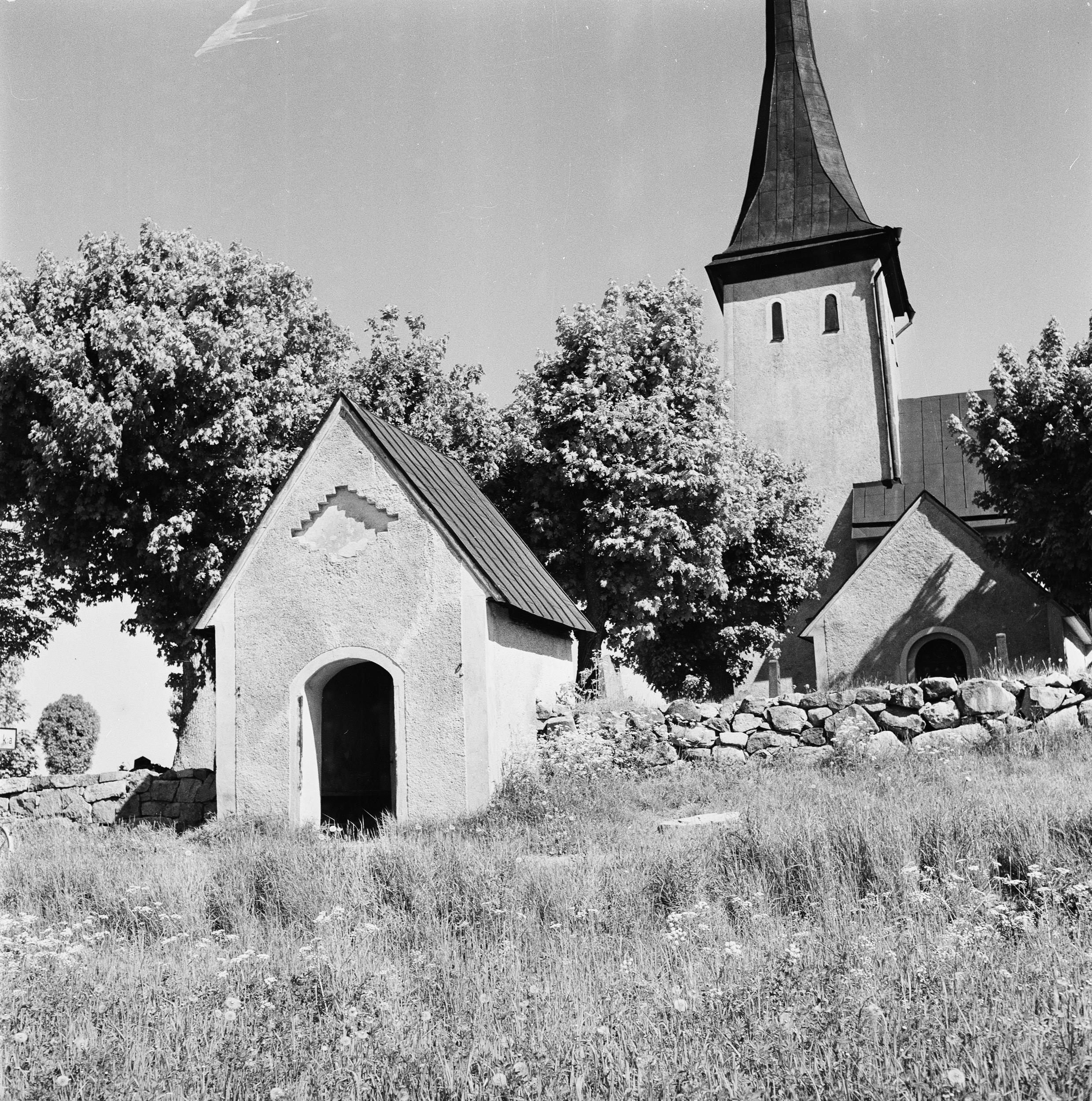 Nils Lagergren, Sånga kyrka