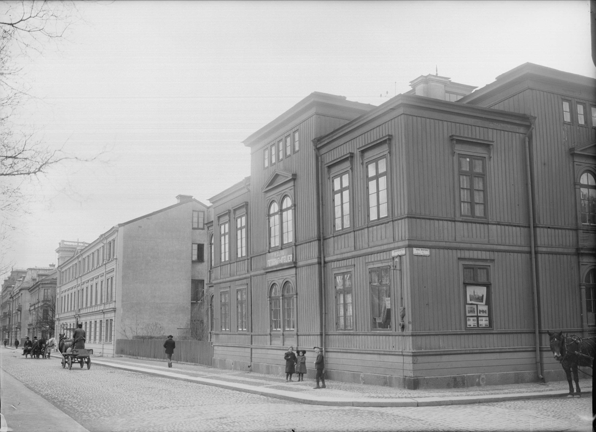 Alfred Dahlgren, The Corner Kungsgatan - Broad alley, Svava neighborhood, Dragarbrunn, Uppsala 1901 - 1902