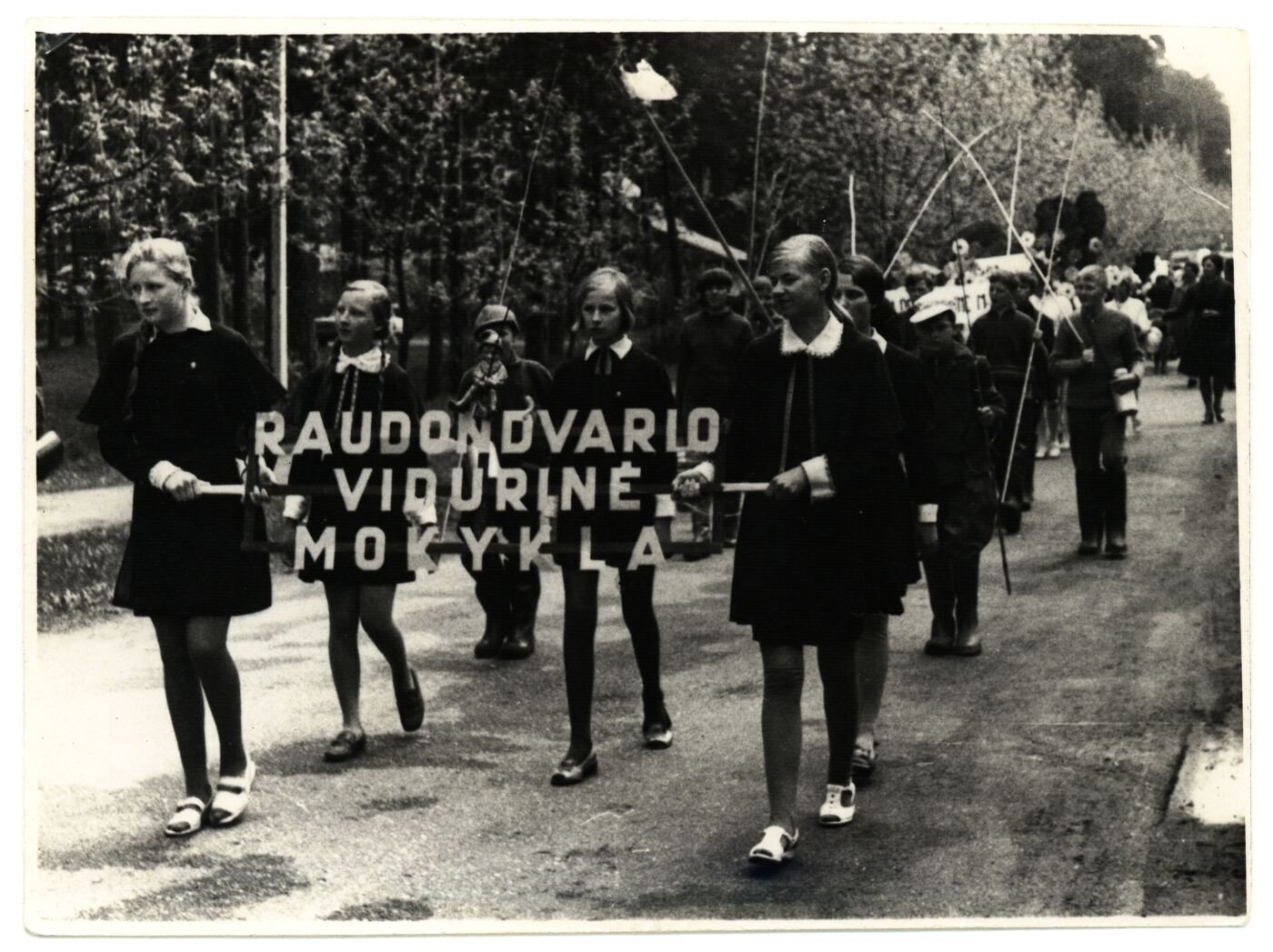 Juozas Naujokas, Raudondvario moksleiviai paukščių dienoje Kaune