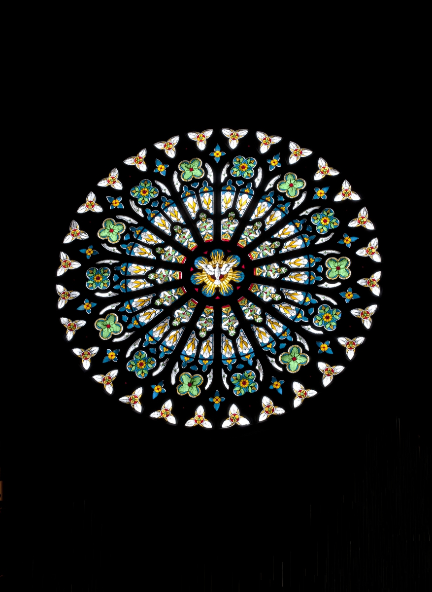 Olle Norling, Norra rosfönstret (travé 8), Uppsala domkyrka, Uppsala 2013