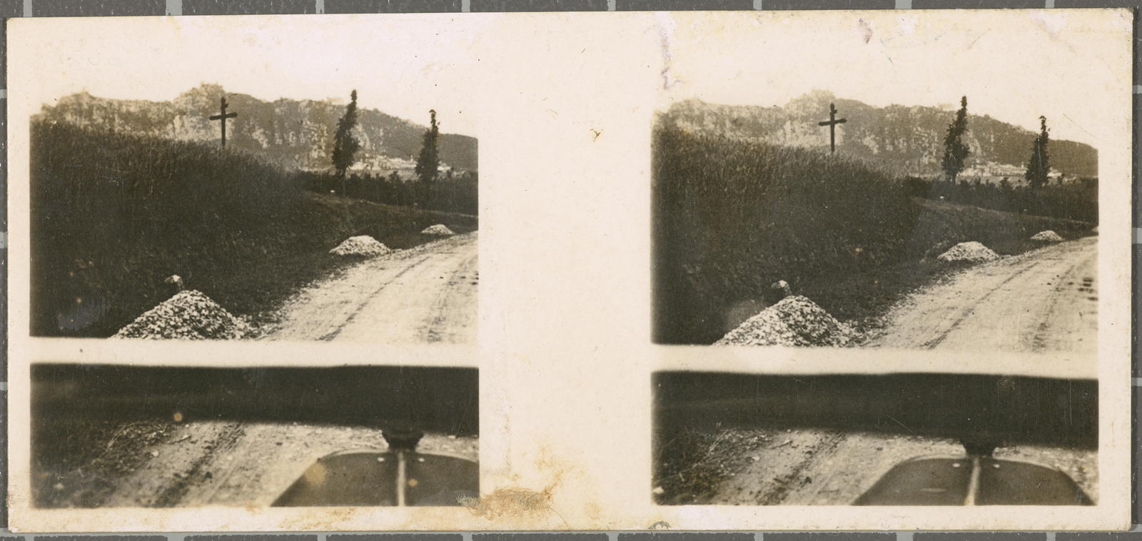 Desconegut, No. 326. General view of Mount Titano